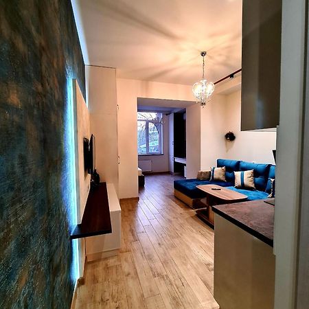 Deluxe Apartment In City Center Erevan Esterno foto